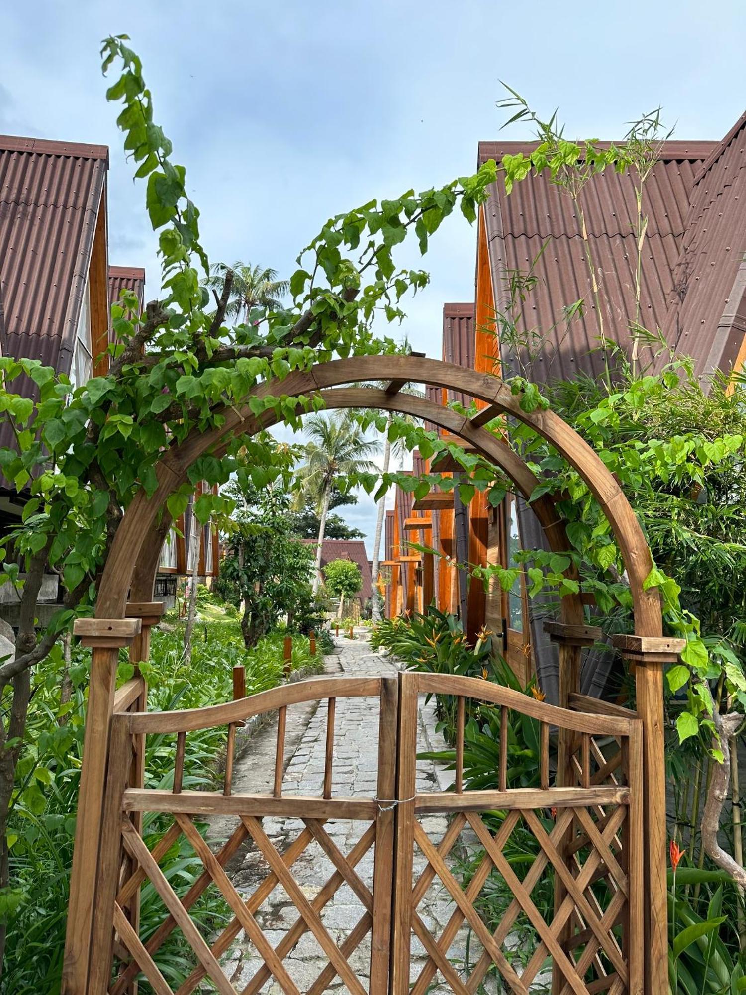 Fly Up Resort Lai Son 外观 照片